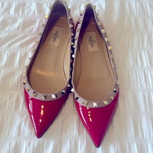 Red flat Valentino